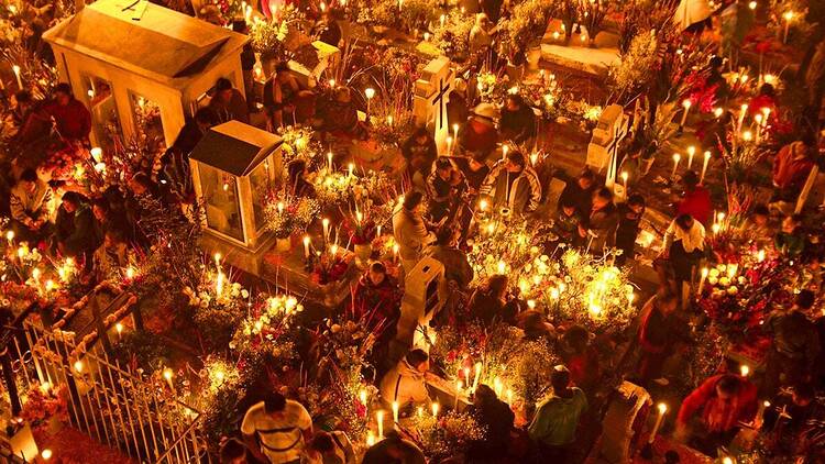 La Alumbrada en Mixquic