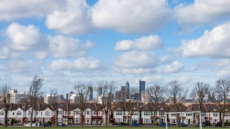 Take a stroll around Ruskin Park