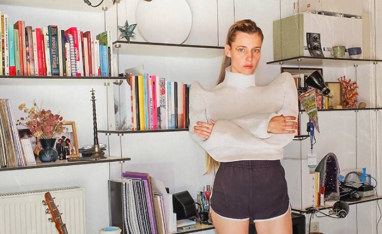 Oihane Inchaustegui, artista