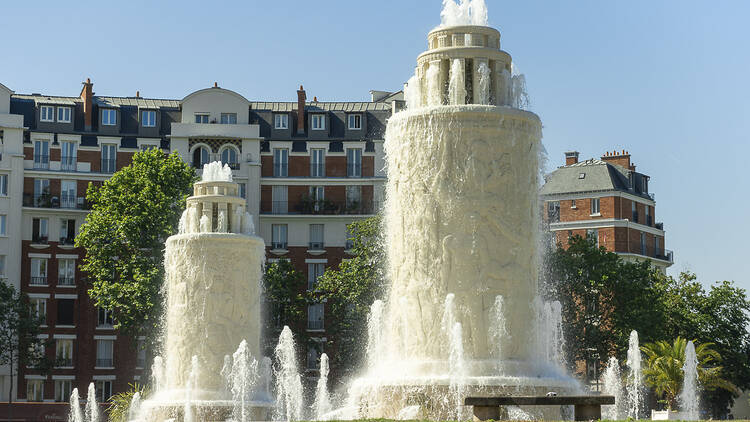 La fontaine de la porte de Saint-Cloud