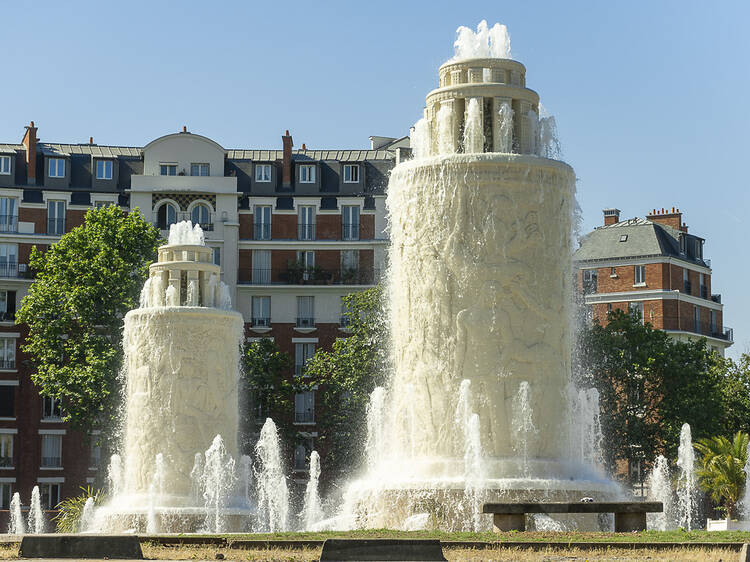 La fontaine de la porte de Saint-Cloud