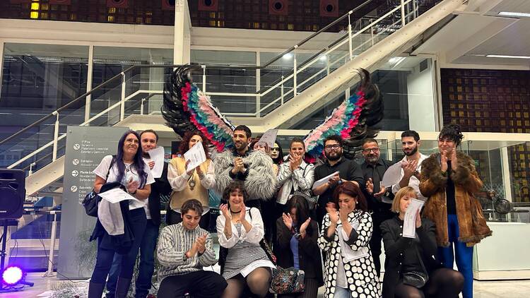 Más de 50 artistas y una subasta solidaria en el Teatro Argentino