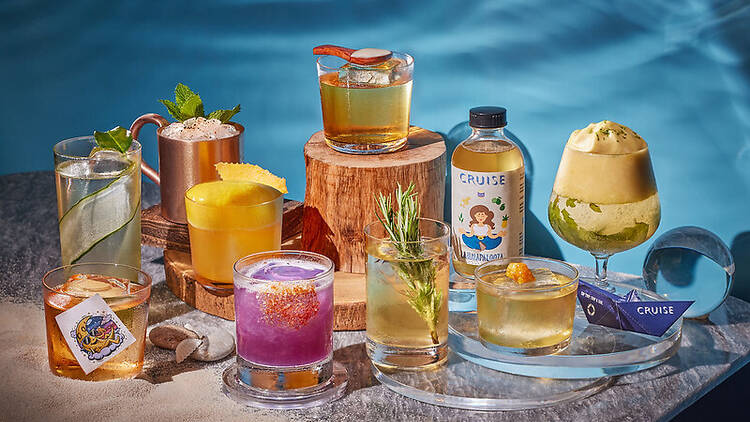 cruise restaurant & bar