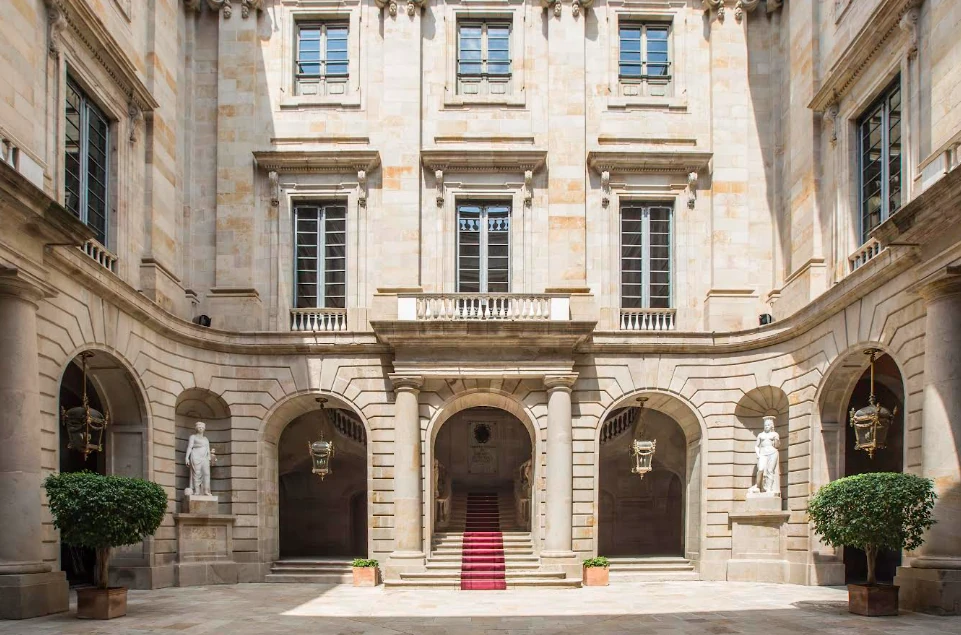 Cambra de Comer&ccedil; de Barcelona, llotja de mar