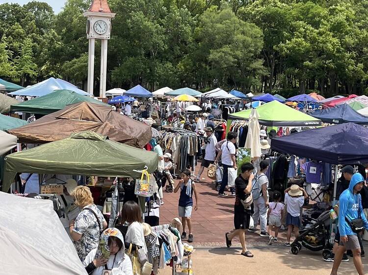 Oizumi Ryokuchi Garage Sale