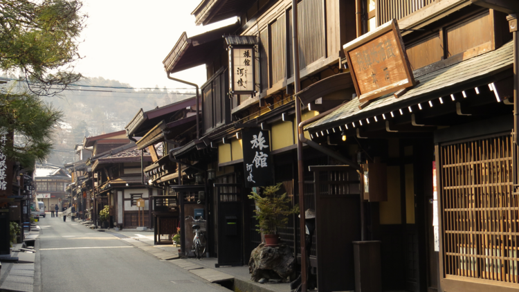 Stroll along riverside sake breweries in Takayama’s old town