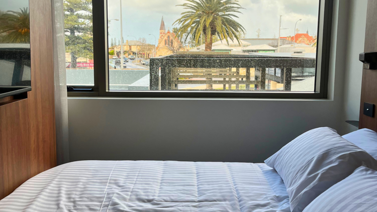 Bed with window 