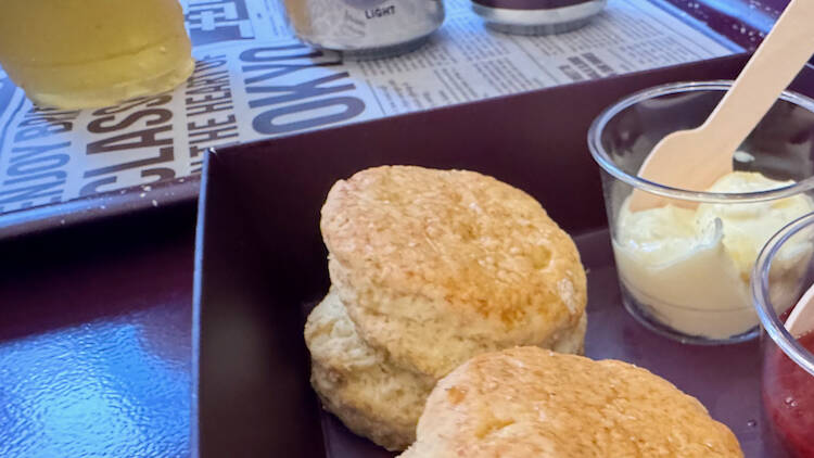 ジミー チュウ ストリートカフェ銀座