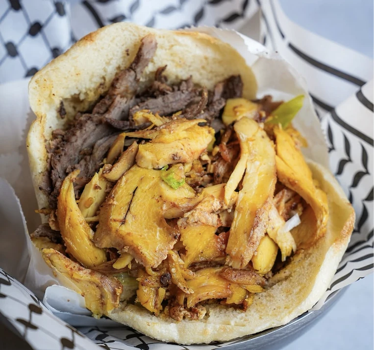 &iquest;Pita o d&uuml;rum en el Shawarma Haifa? Dif&iacute;cil elecci&oacute;n