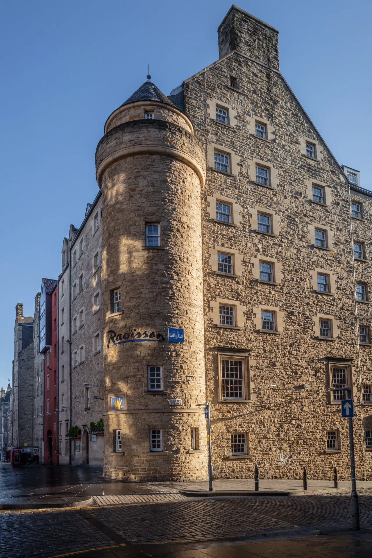 Radisson Blu Hotel, Edinburgh City Centre, 2025