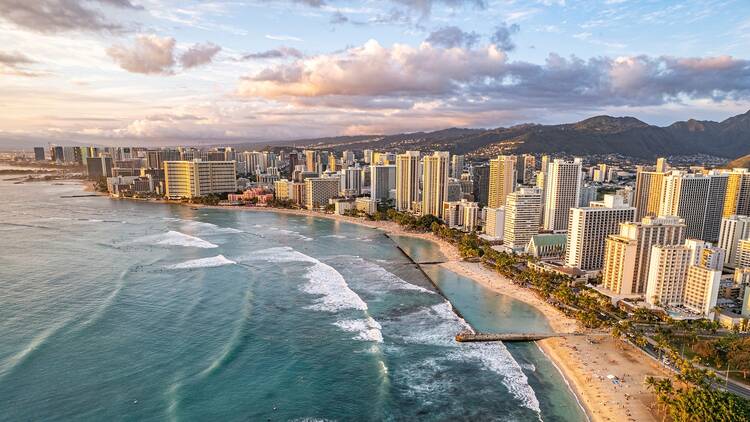 Waikik skyline at sunset in Oahu