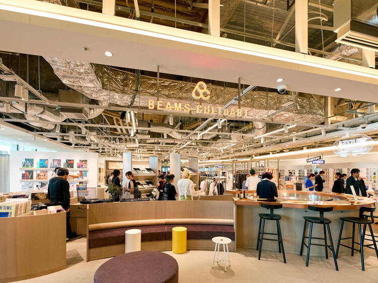 8.ミルクティー片手にカルチャーの扉を開く。