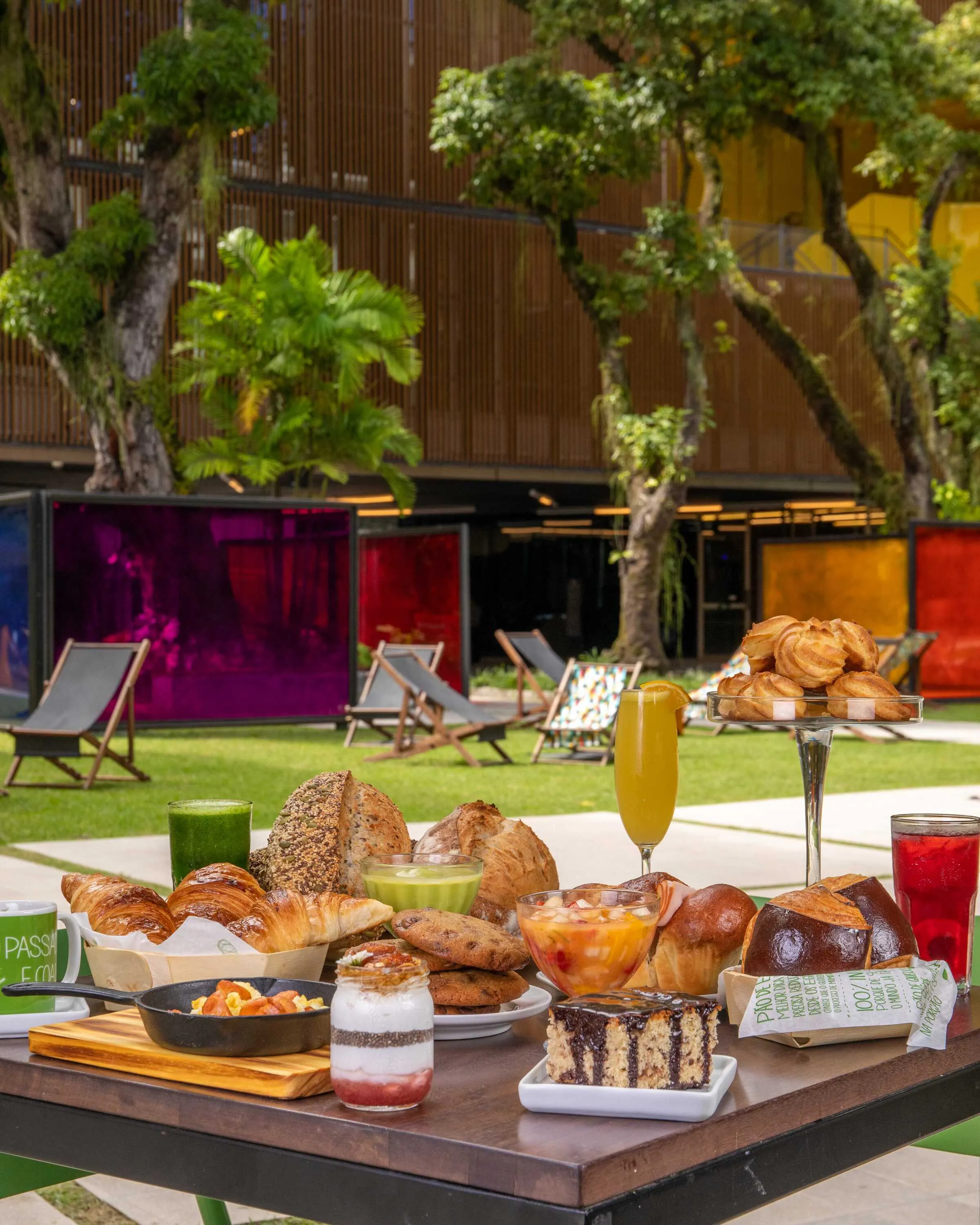 As duas irão transformar o jardim da Casa Firjan em um charmoso Bar de Ostras