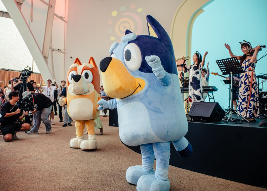 オーストラリア発の大人気キャラクター「ブルーイ」が、大阪・関西万博