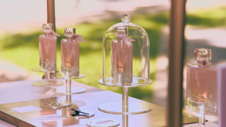 Apuntad el sitio y la hora