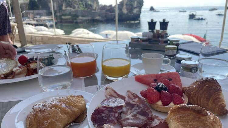 Taormina. Mazzaro Sea Palace
