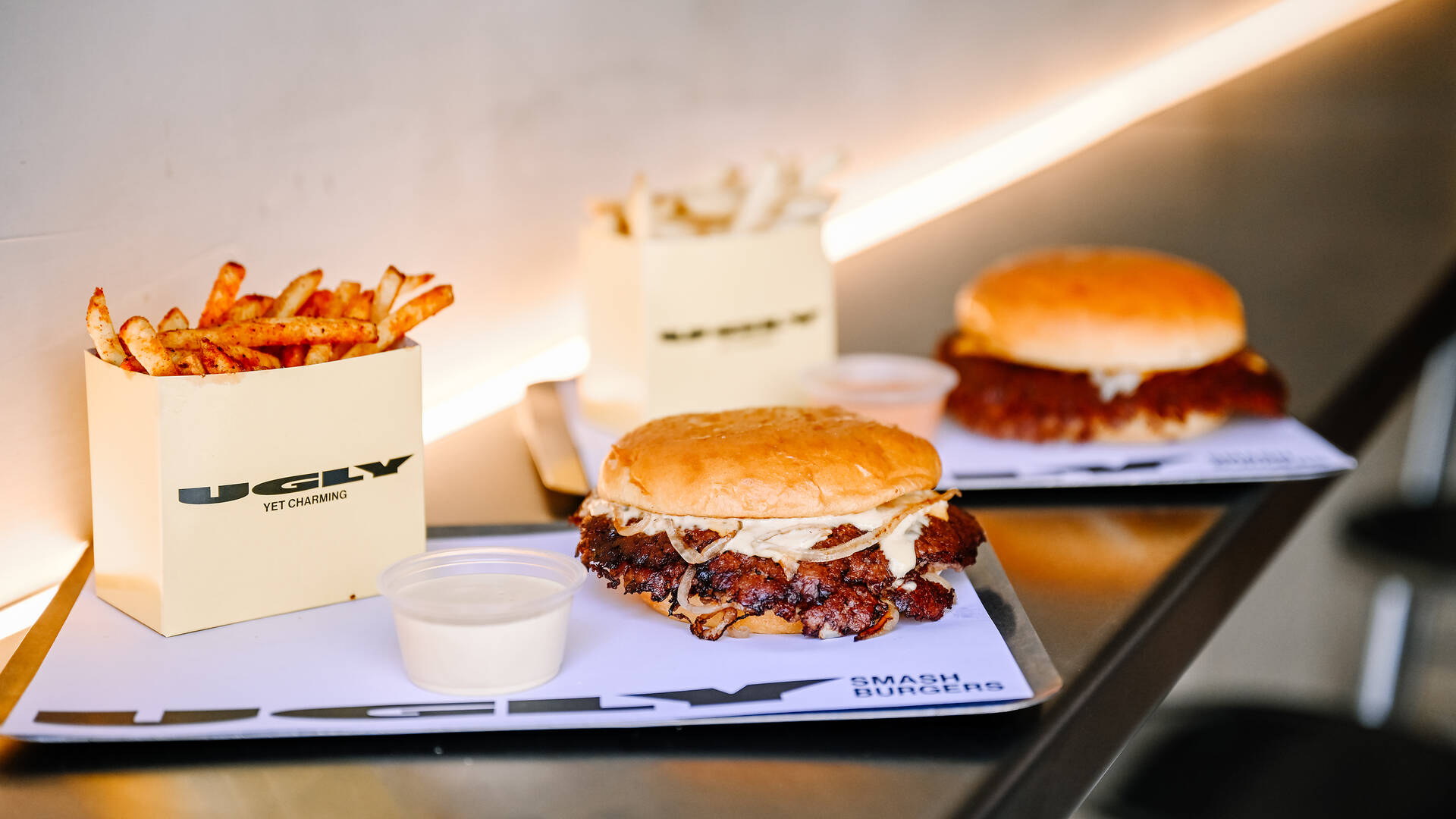os-seis-melhores-s-tios-para-comer-smash-burgers-em-lisboa