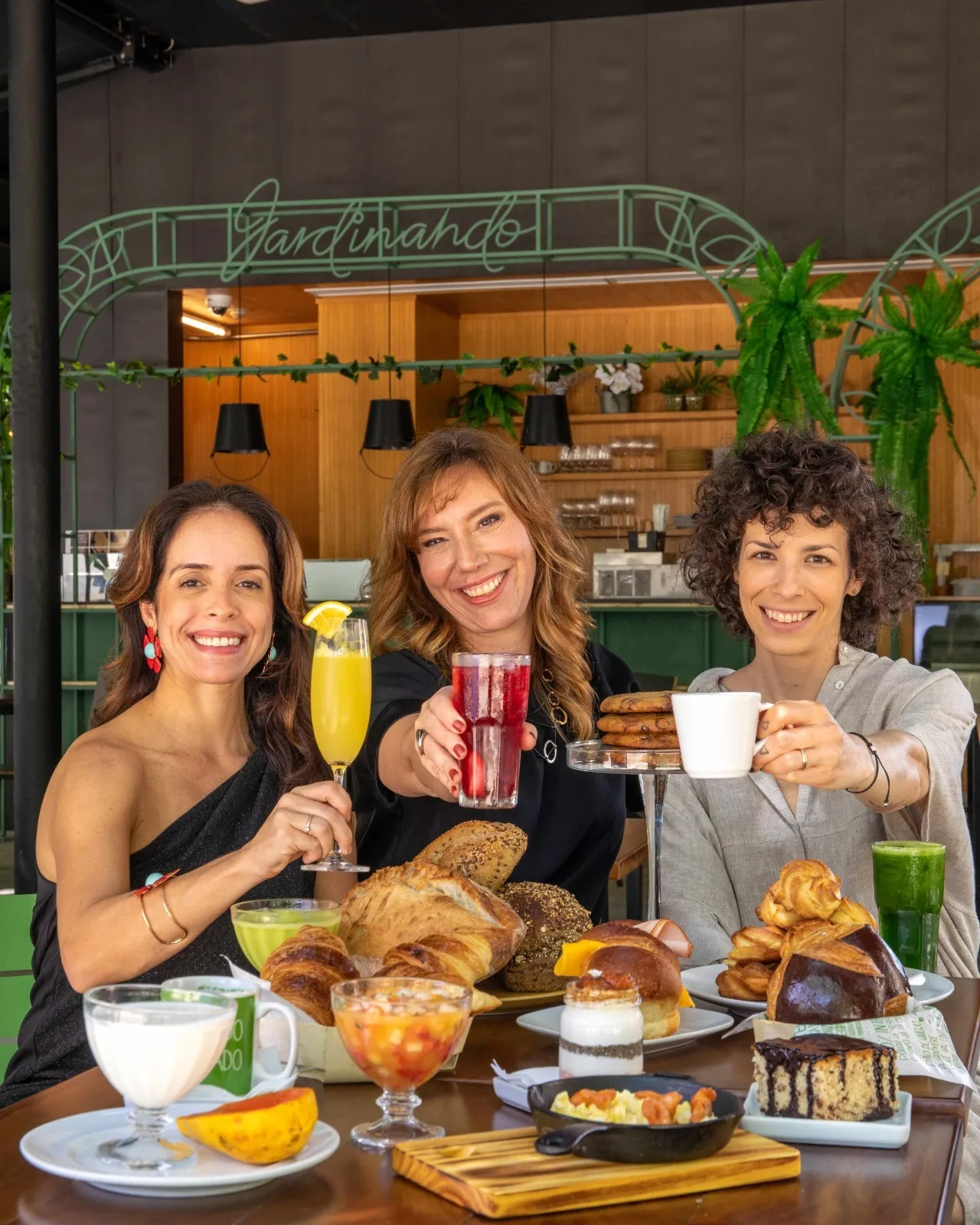 Paula Prandini e as sócias Branca Lee e Iona Rothstein