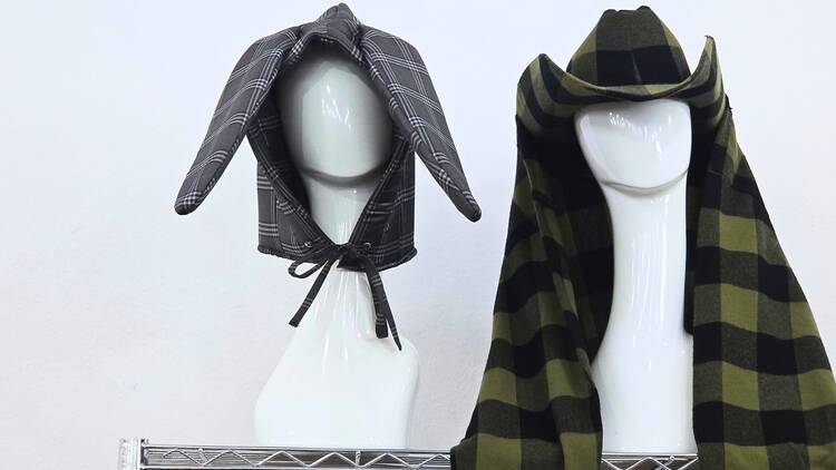 Gorros en The warehouse rental