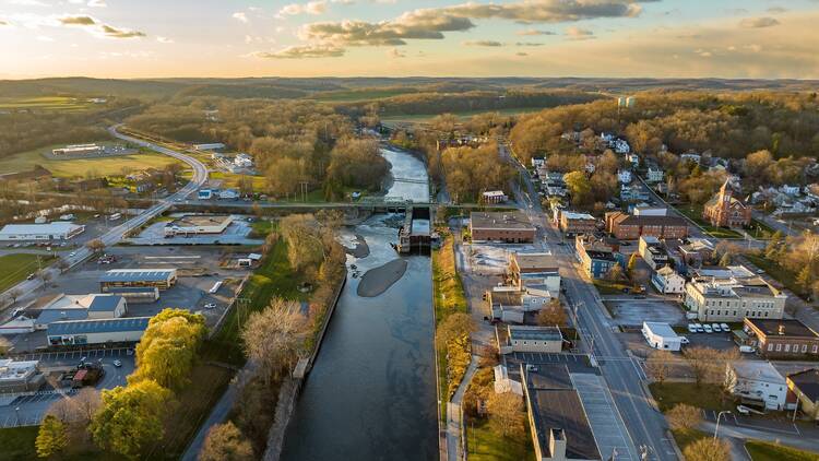 Aeriel photo of the Erie Canal in Lyons, NY