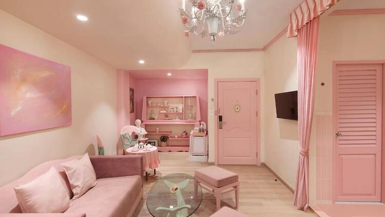 Kitsch Hotel