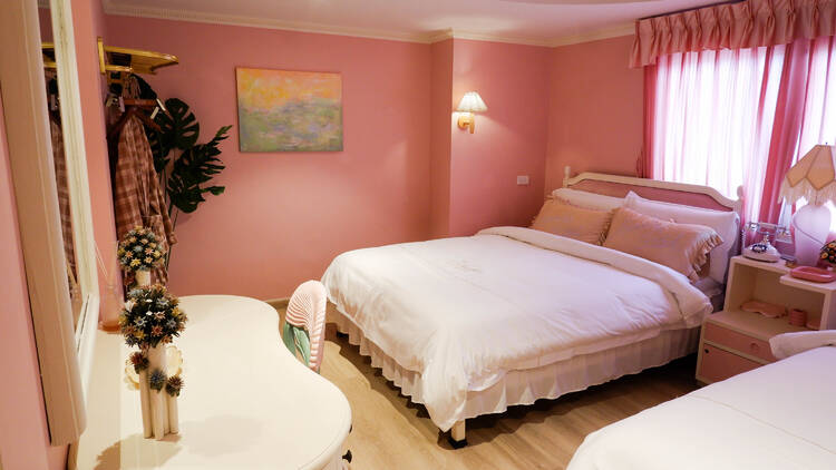 Kitsch Hotel