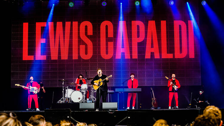 Lewis Capaldi, performing live in the Netherlands