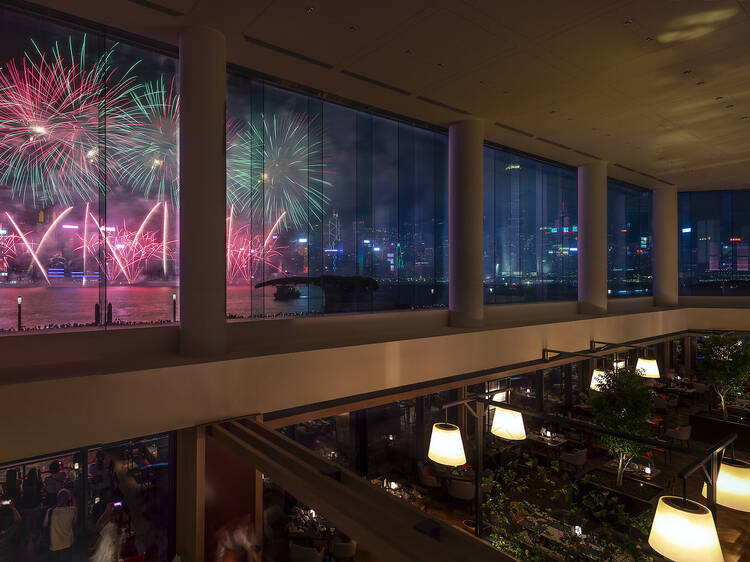 國慶煙花餐廳一：香港麗晶酒店 全方位體驗