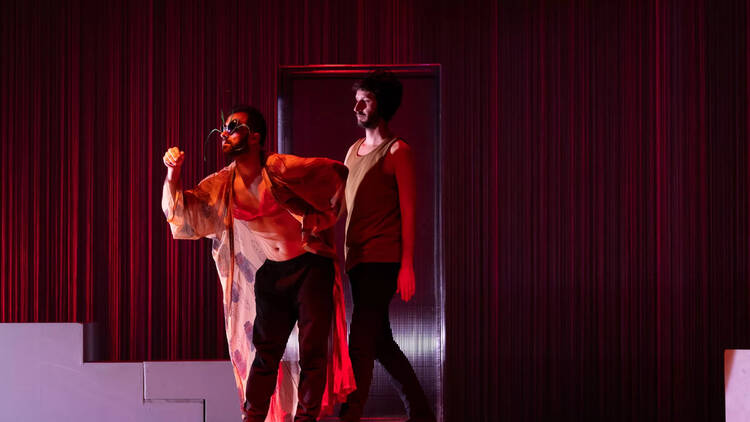 Teatro La Abadía. 'El Dragón de Oro', por Rubén Vilanova