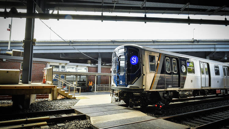 staten island subway car