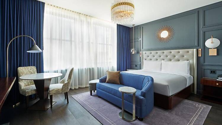 The LeSalle Chicago, Autograph Collection