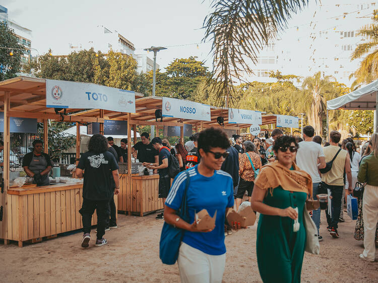 Praça Nossa Senhora da Paz reúne chefs do entorno num evento para celebrar a boa vizinhança