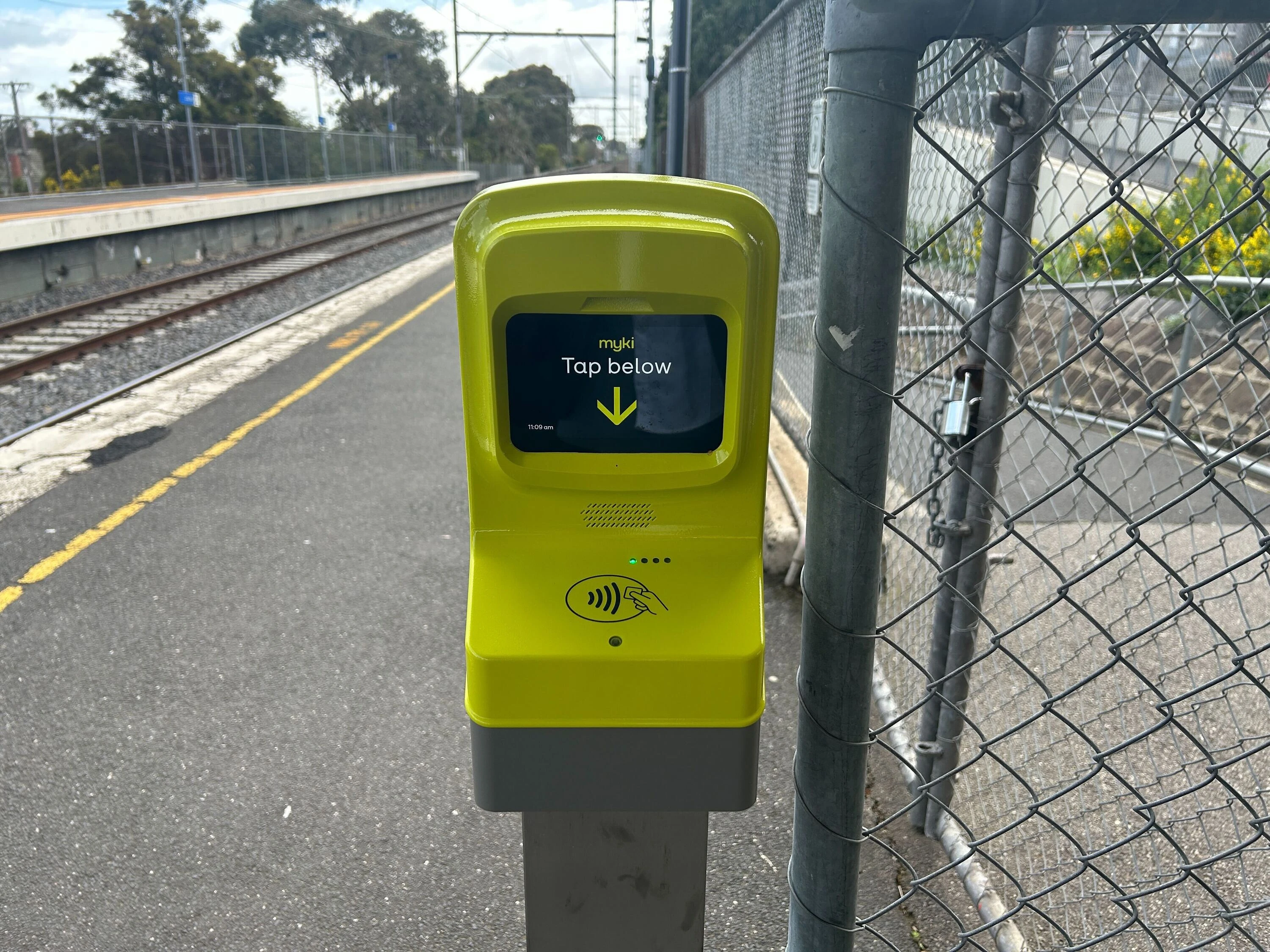 A new Myki reader.