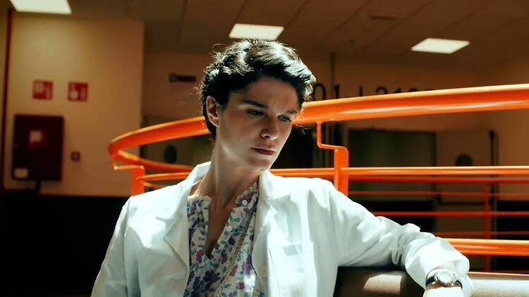 'Ella en mil pedazos' 'Ella en mil pedazos'