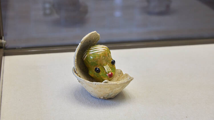 2. 陶磁器の表現の広さを知る。