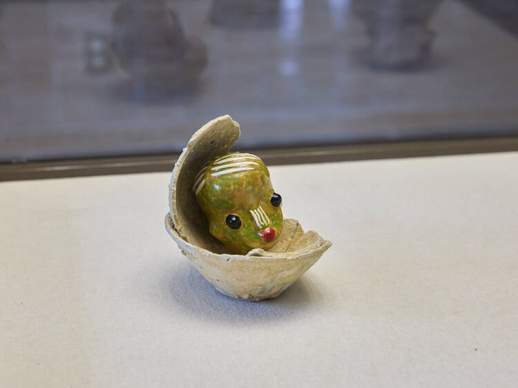 2. 陶磁器の表現の広さを知る。