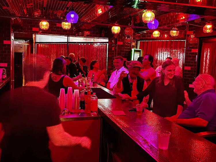 An iconic Hell’s Kitchen watering hole just reopened inside the Columbus Circle subway station
