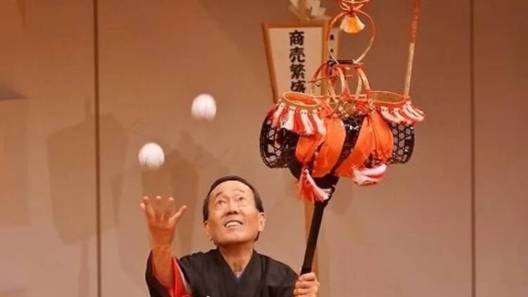 秋の夜長の小石川後楽園