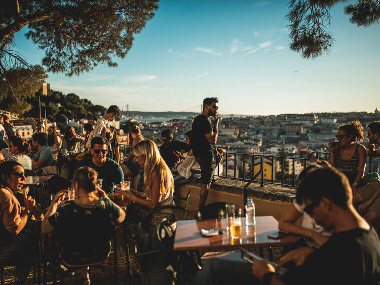 Como é viver em Lisboa? Conte-nos tudo, tim-tim por tim-tim