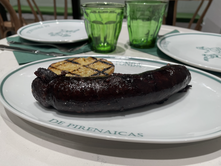 La Brasa de Pirenaicas: Mantequerías Pirenaicas inaugura su local de carne a la brasa a la catalana