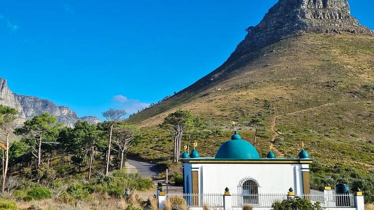 Signal Hill: Tuan Guru