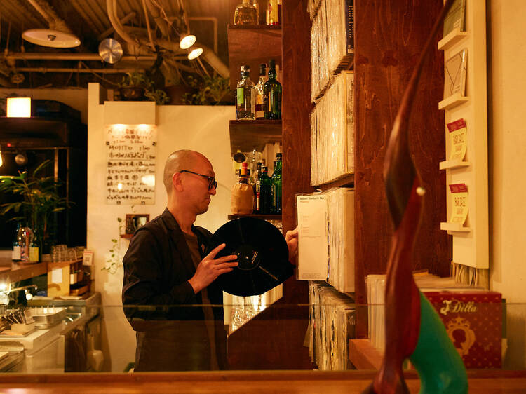 9 must-go bars and izakayas in Osaka