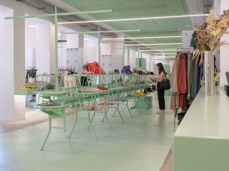 Do streetwear às marcas portuguesas, a nova The Feeting Room é um mergulho refrescante na piscina
