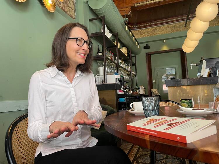 Un almuerzo con Melanie Joy, autora del best-seller 'Por qué amamos a los perros, nos comemos a los cerdos y nos vestimos con las vacas'
