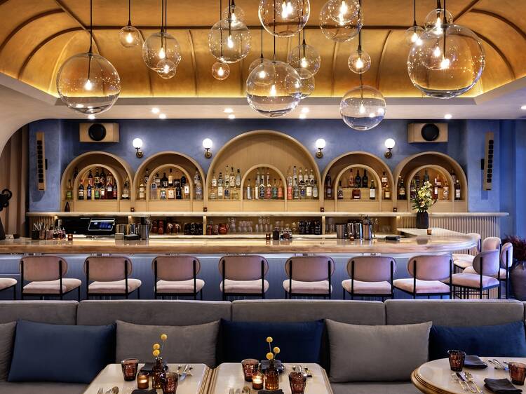 Bistro 8
