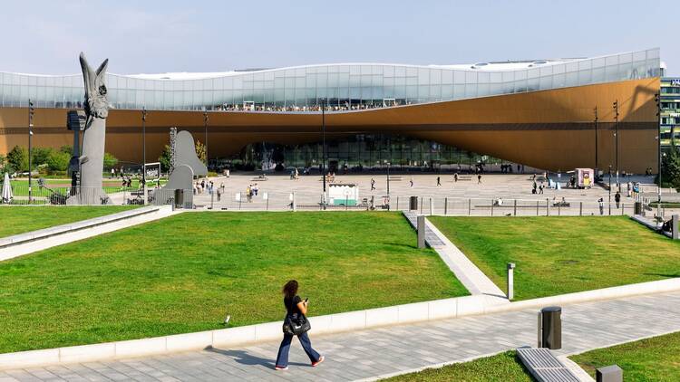 Discover the library of the future at Oodi