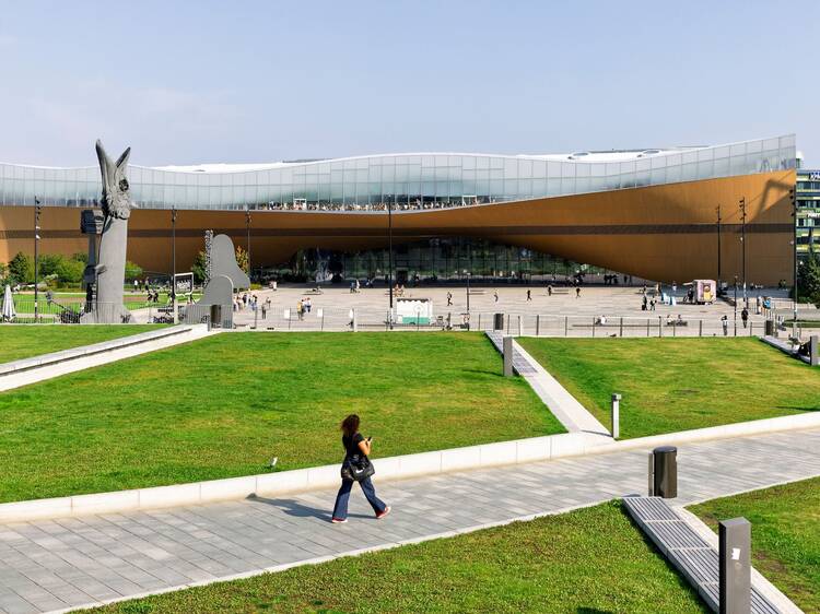 Discover the library of the future at Oodi
