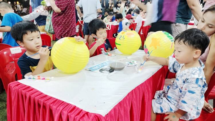 Mid-Autumn Festival at Zhongshan Park 2025