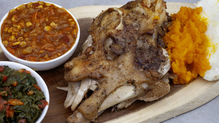 Skopo (sheep or ox head)
