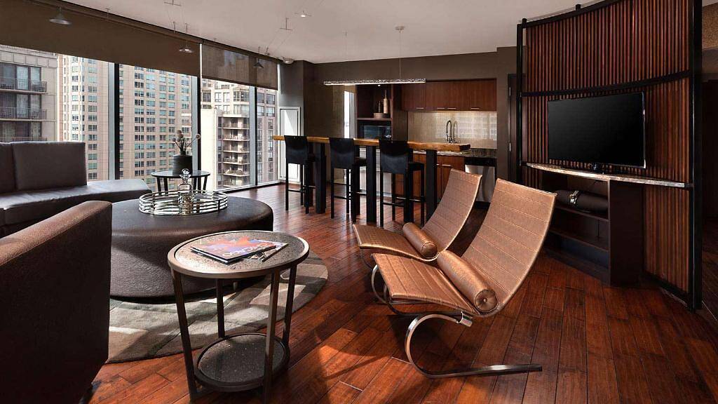 15 Best Hotels in Chicago for 2025 | Best Places To Stay In Chicago